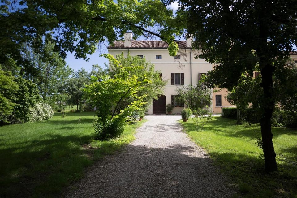 Corte Mainolda Farm Stay in Lombardy