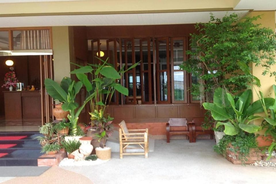 Karnmanee Place Hotel Hotel in Laos