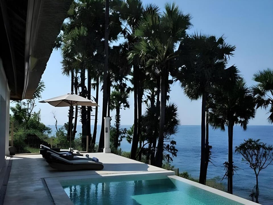 Villa Eden Roc Hotel in Abang