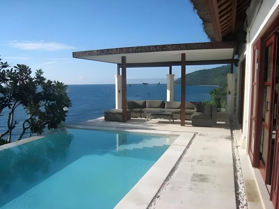 Villa Eden Roc Hotel in Abang