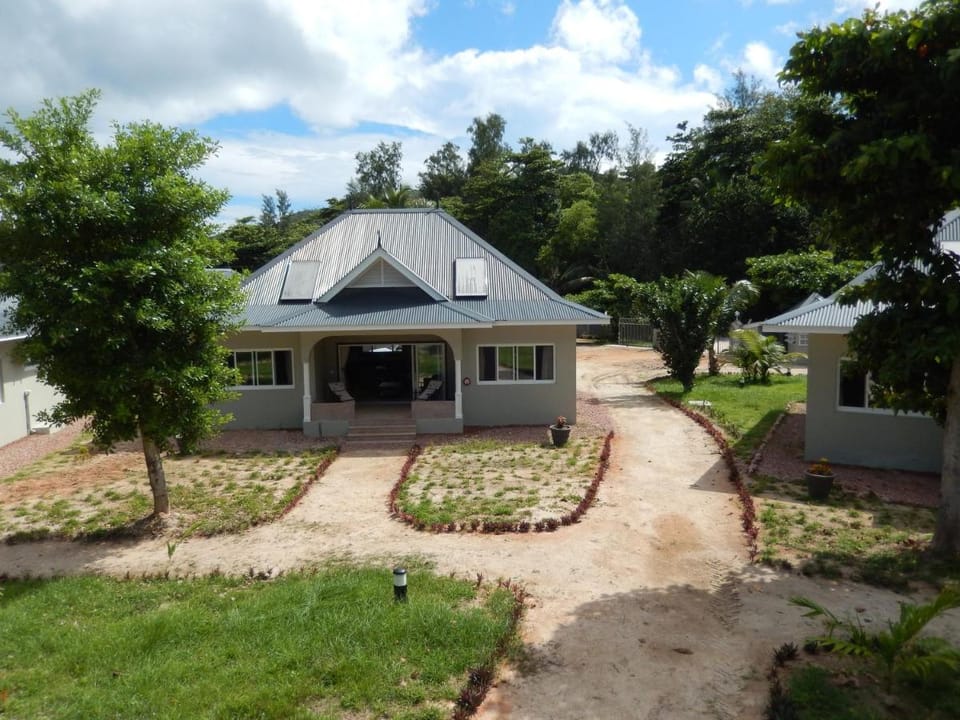 Cote d'Or Footprints Villa in Africa