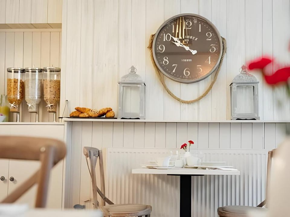 Lindholme Guest House Hotel in Wales