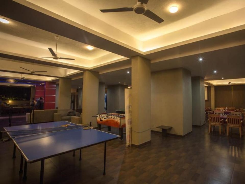 Sunnys Retreat Hotel in Lonavla