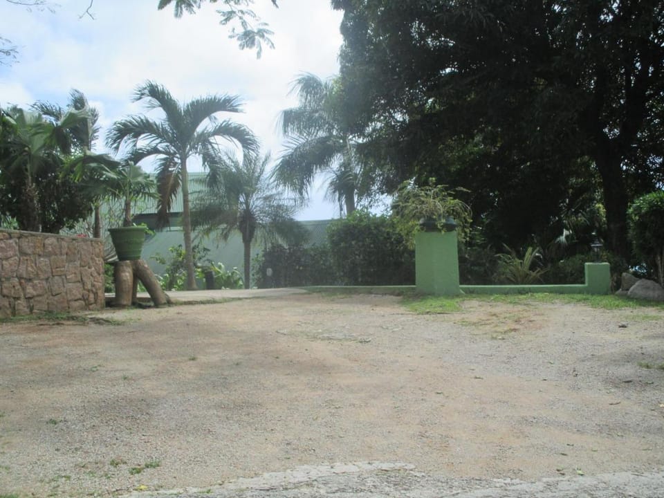 Mango Lodge Bed and Breakfast in Africa