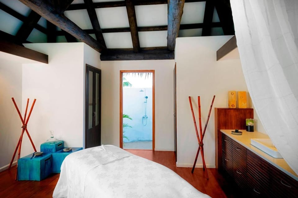 Sheraton Resort & Spa, Tokoriki Island, Fiji Resort in Western Division, Fiji