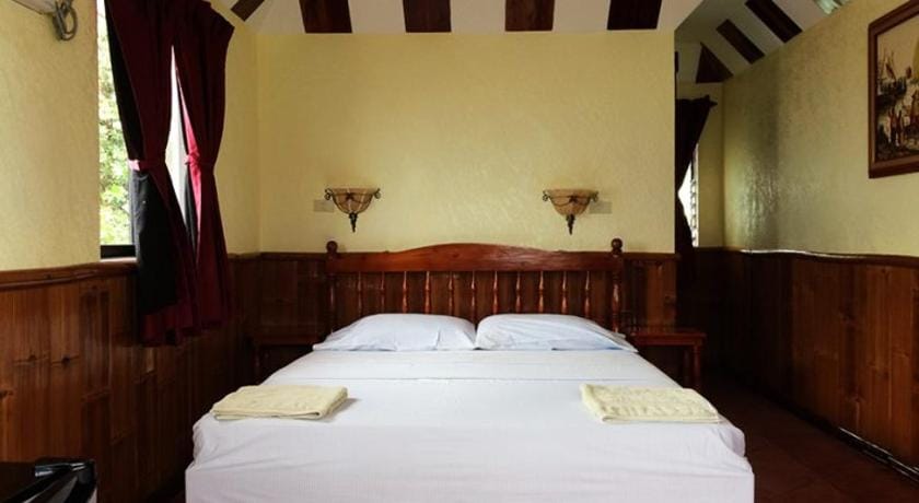 Loves Beach and Dive Resort Resort in Central Visayas
