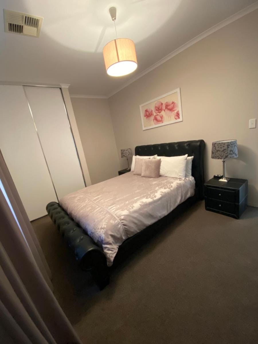 Casavino Luxury Villa Villa in McLaren Vale