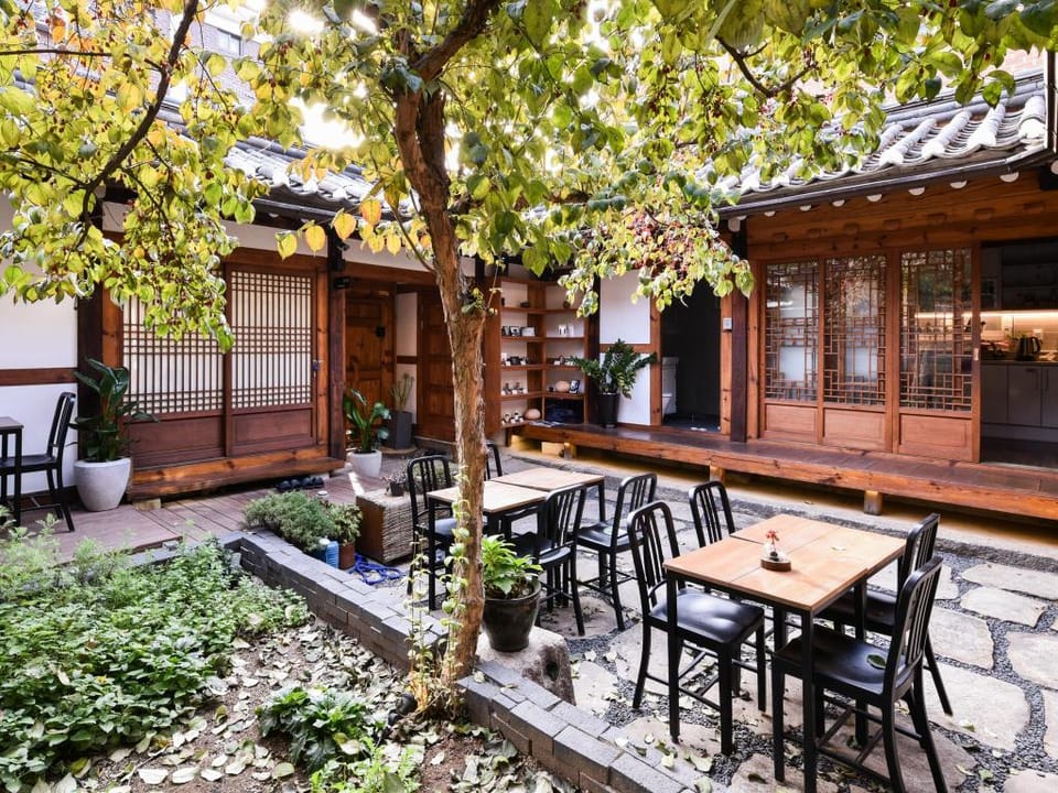 The Place Seoul Hanok Guesthouse (Korea Quality) Bed and Breakfast in Seoul