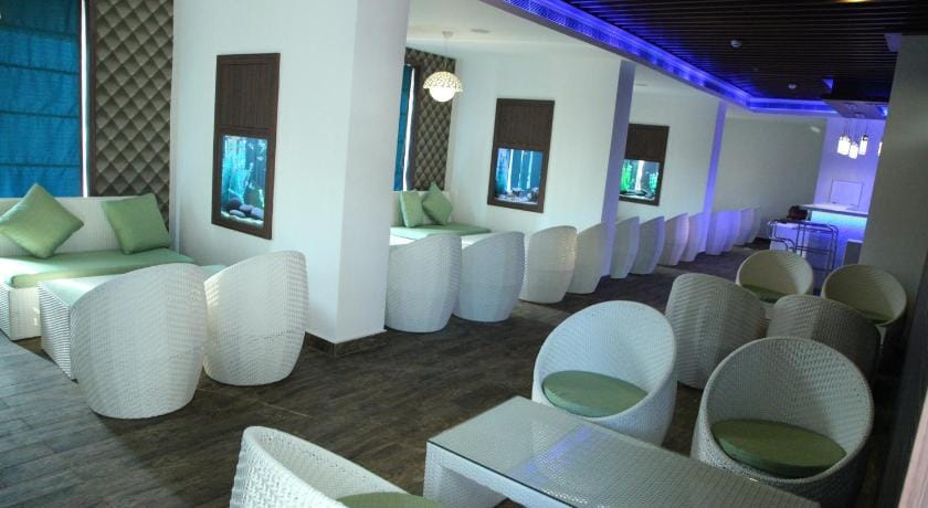 Paravoor Galaxy Hotel Hotel in Vypin
