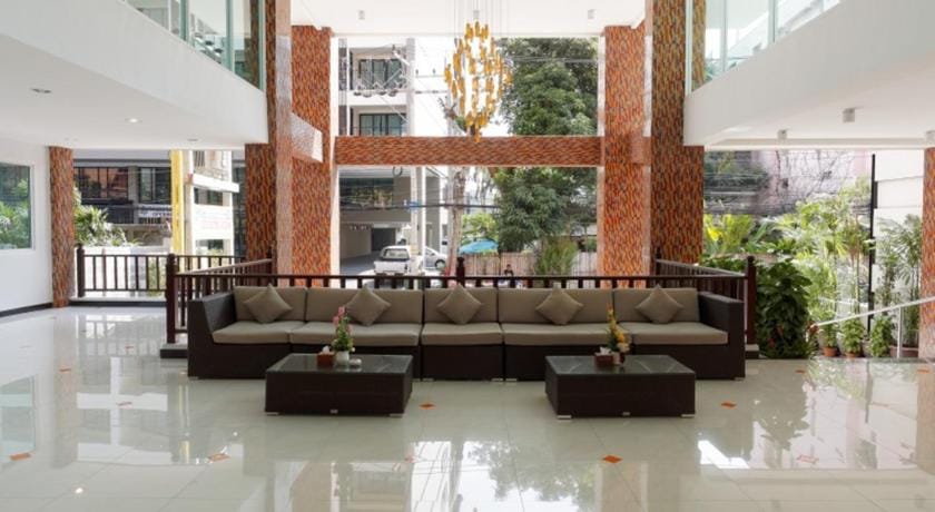Pattaya Blue Sky Hotel Hotel in Pattaya City