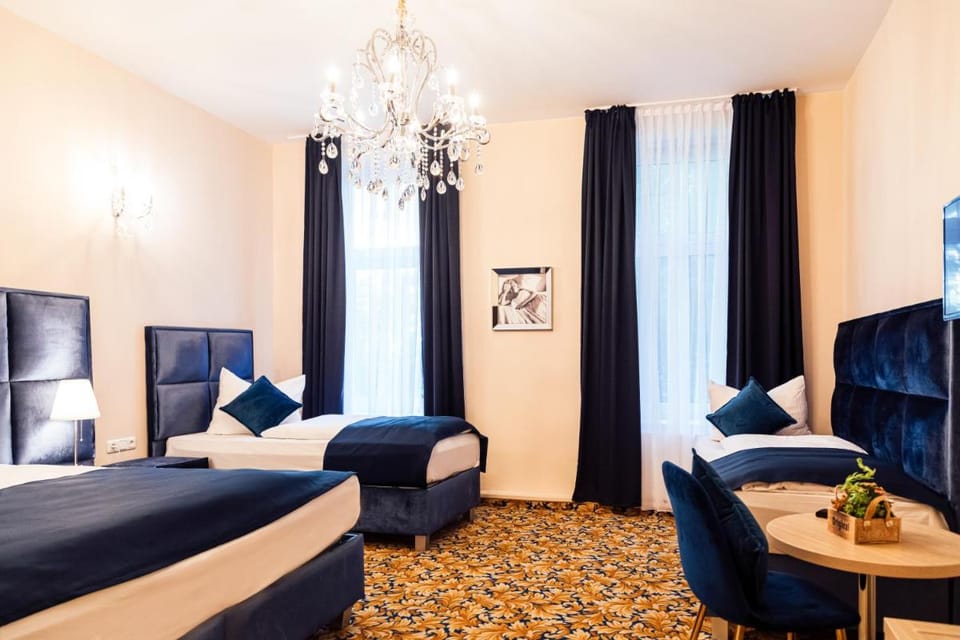 Hotel Hamburger Perle Hotel in Hamburg