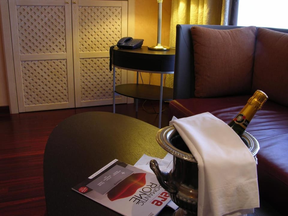 Colosseo Studio Suite Hotel in Rome