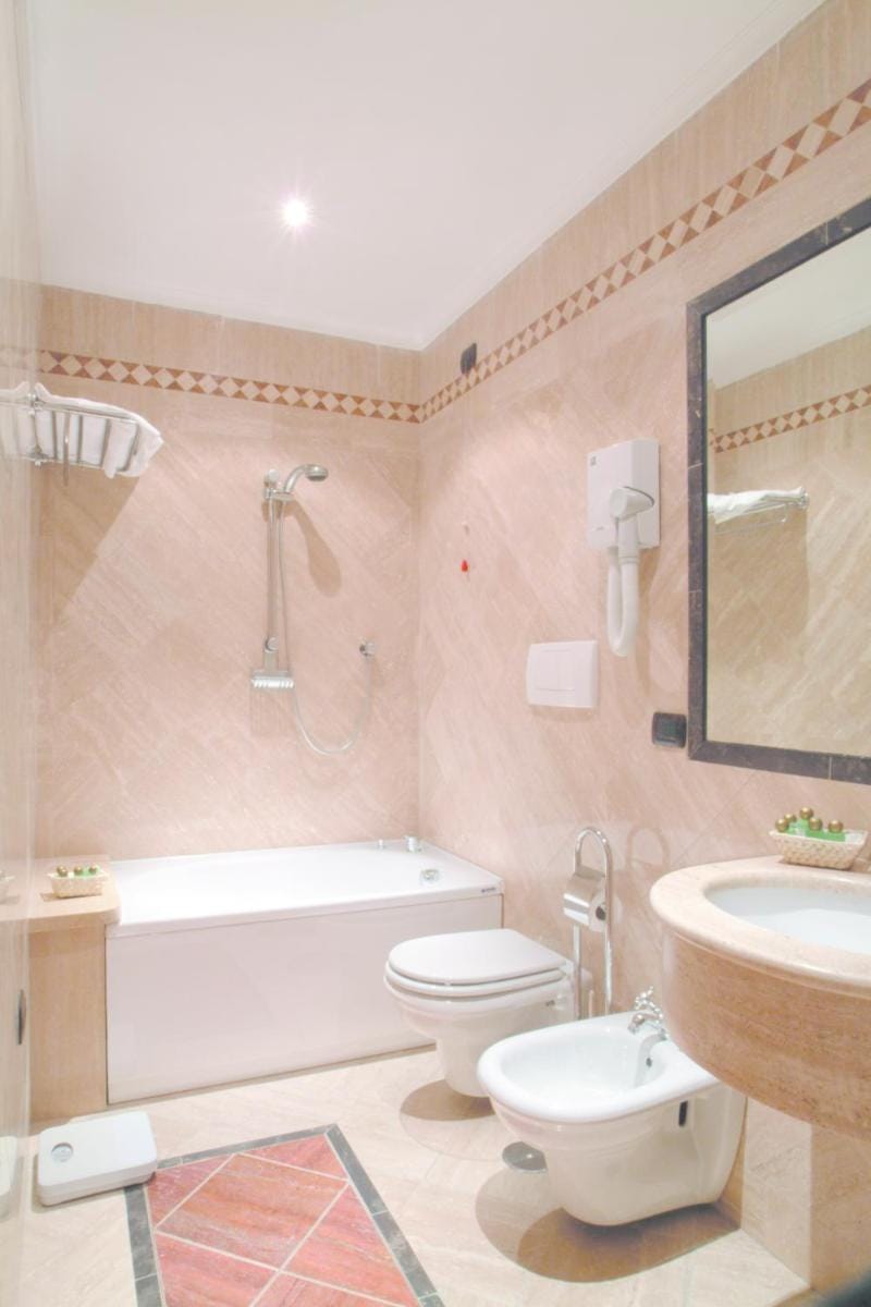 Colosseo Studio Suite Hotel in Rome