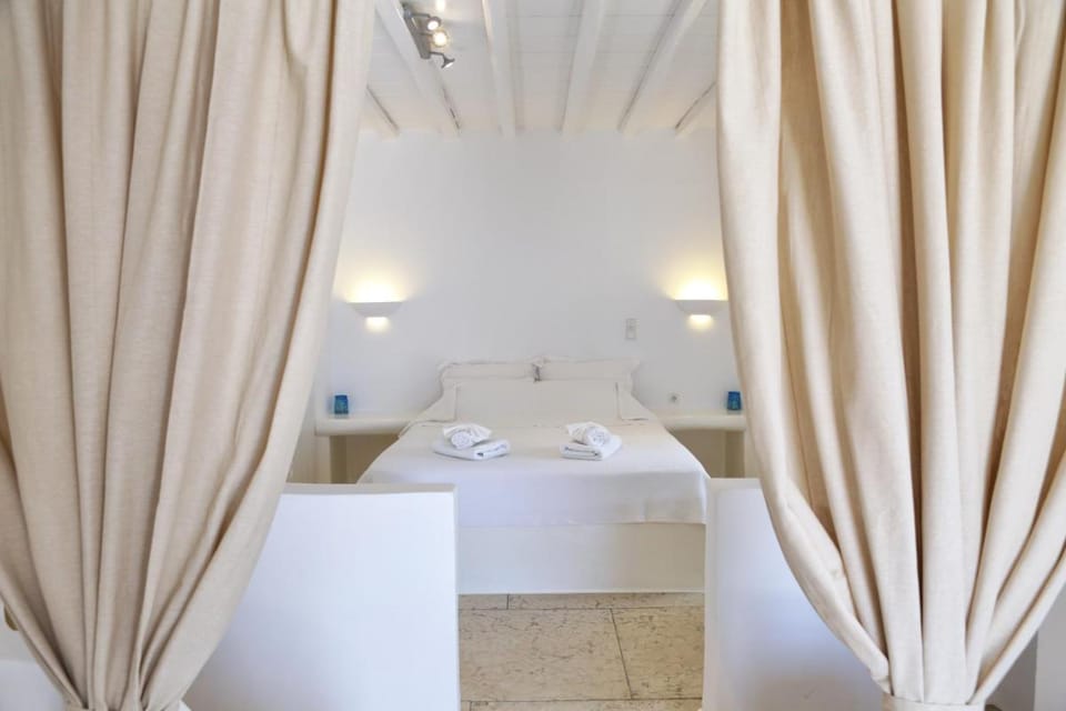 La Maison Blanche Hotel in Mykonos, Mikonos 846 00, Greece