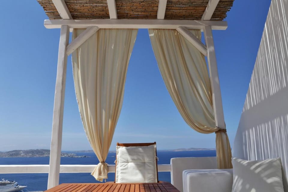 La Maison Blanche Hotel in Mykonos, Mikonos 846 00, Greece