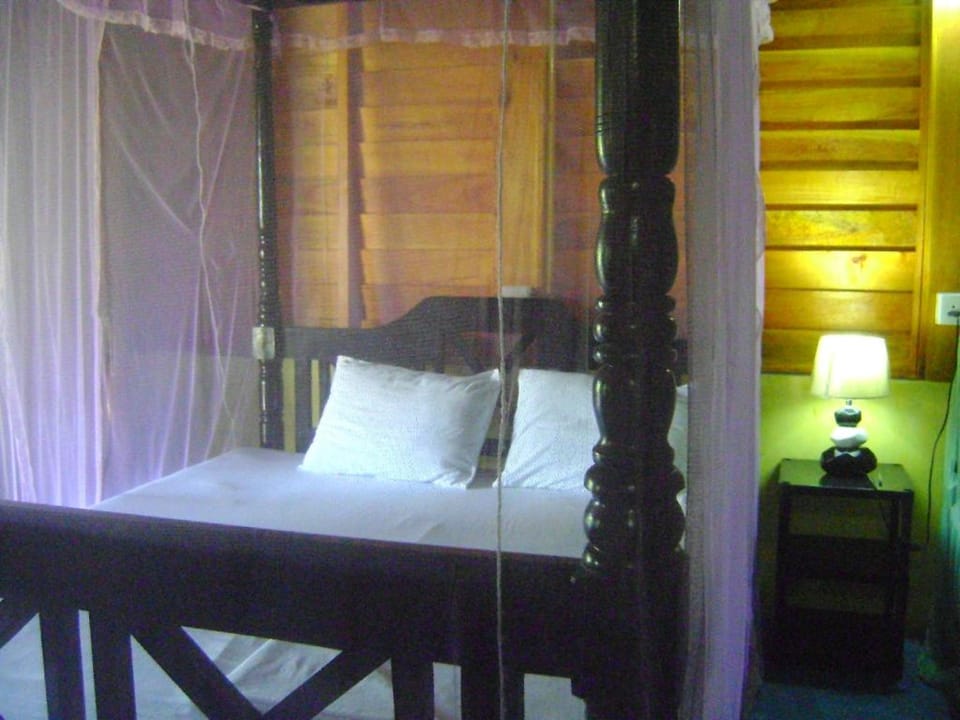 Gems Garden Guest House Bed and Breakfast in Tangalle
