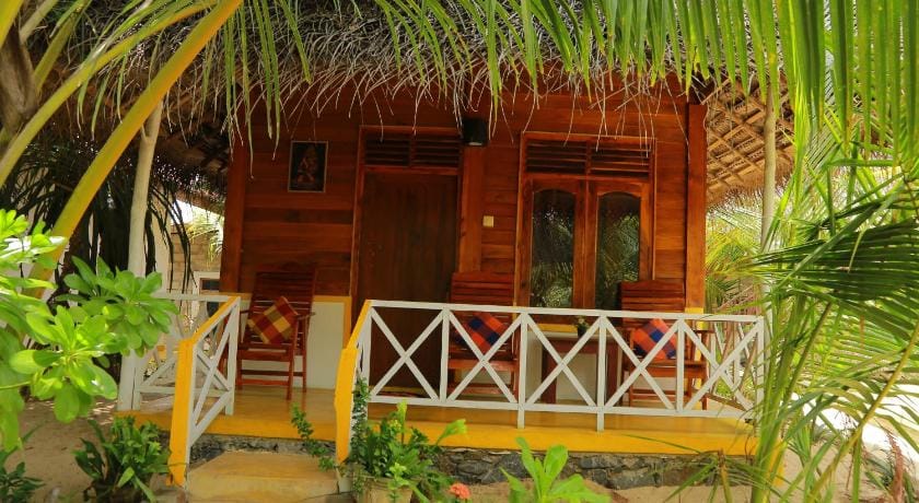 Gems Garden Guest House Bed and Breakfast in Tangalle