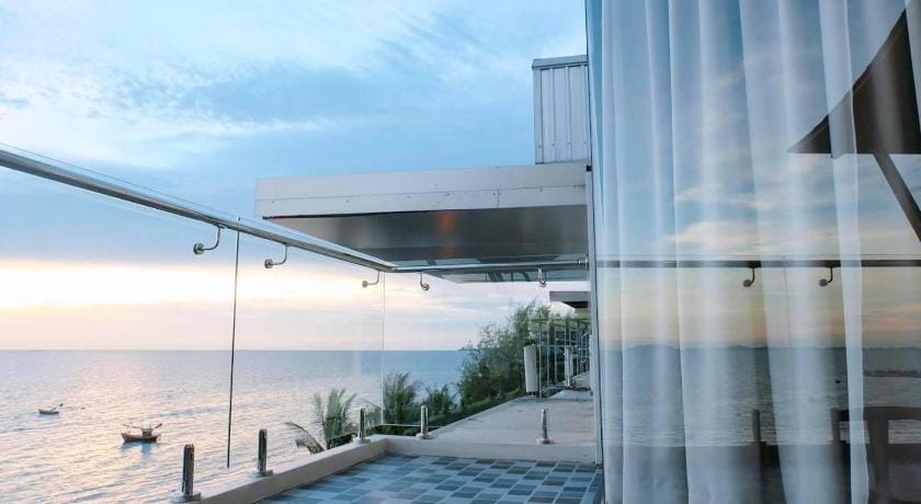 Sea Sand Trees Bed and Breakfast in Chon Buri Changwat