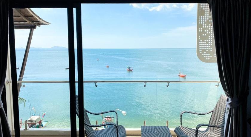 Sea Sand Trees Bed and Breakfast in Chon Buri Changwat