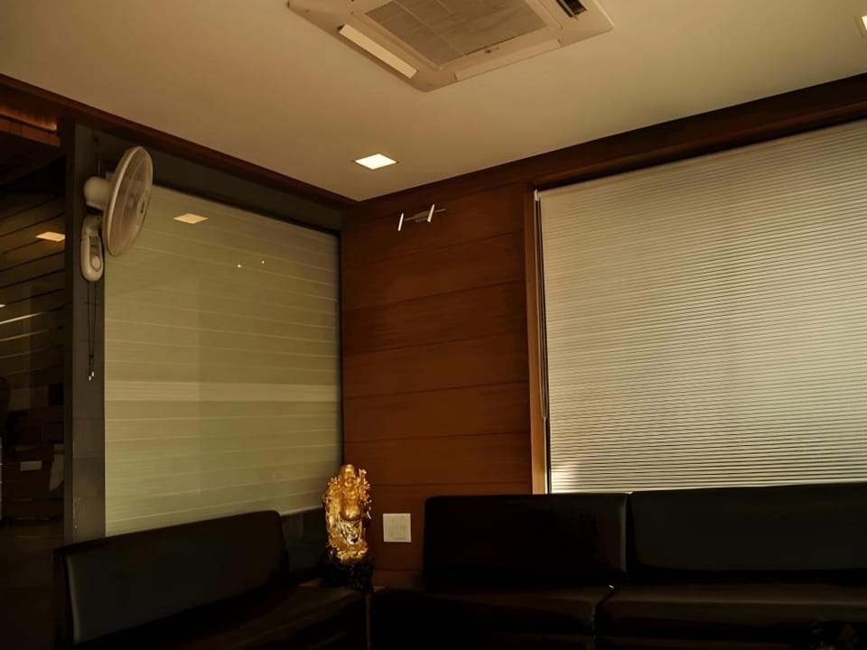 Hotel The Royal Plaza Hotel in Ahmedabad