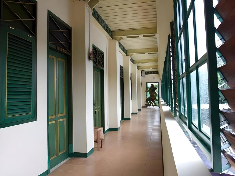 Sare Suites Hotel in South Jakarta City