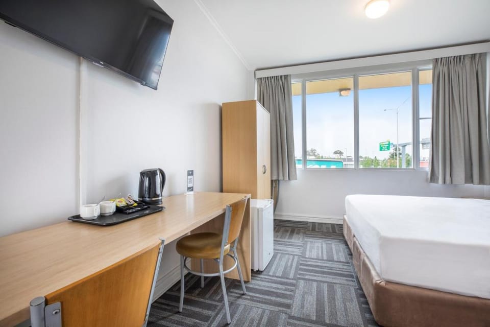 Meadow Inn Hotel-Motel Hotel in Melbourne