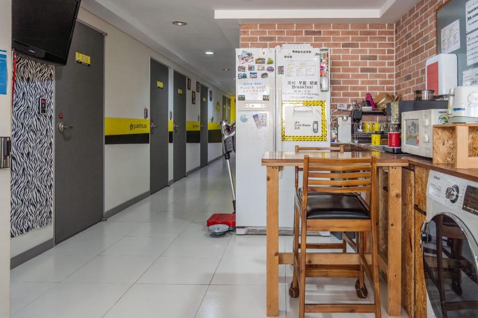 24 Guesthouse Dongdaemun Market Bed and Breakfast in Seoul