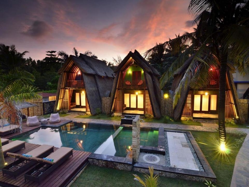 Kies Villas Campground/ 
RV Resort in Pujut