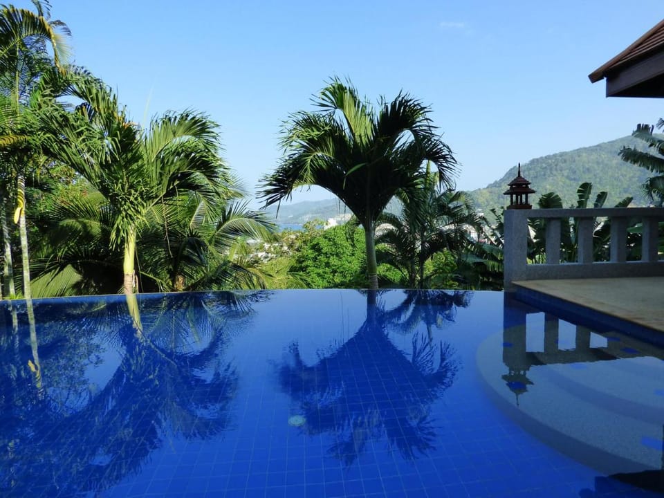 Baiyok Villa seaview and edge pool Villa in Patong