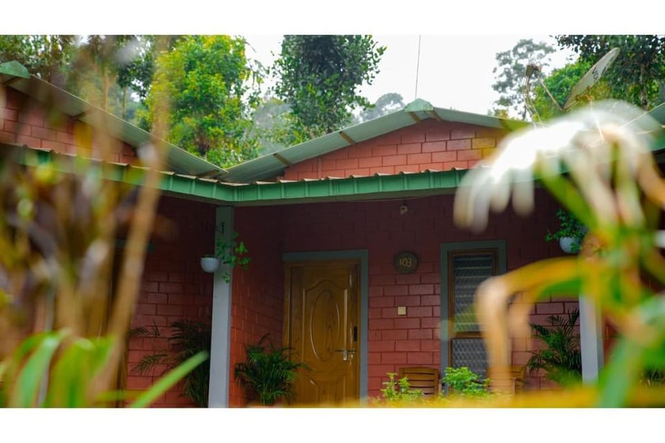 Yedamakky Plantations Hotel in Kerala