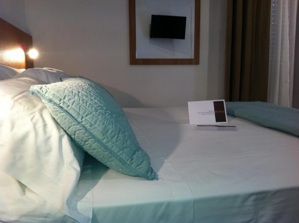 Holidays S.Lorenzo Guest House New Bed and Breakfast in Rome