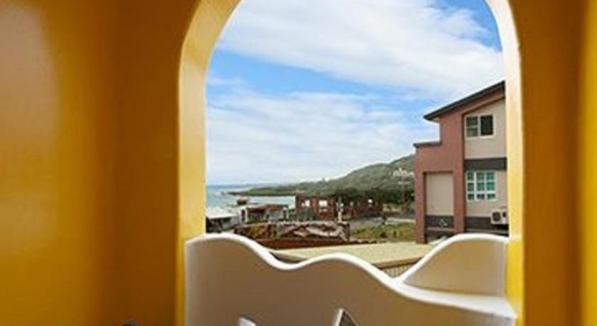 Long Yuan Bali Hostel Bed and Breakfast in Hengchun Township