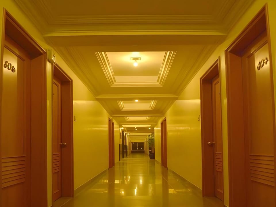 Hotel Rainbow Hotel in Vadodara