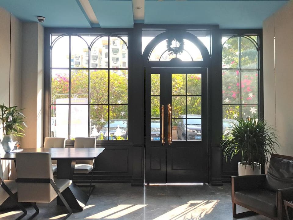 Blog Inn Shekou Hotel in Hong Kong