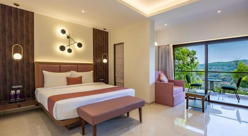 Bella Vista Resort Hotel in Maharashtra