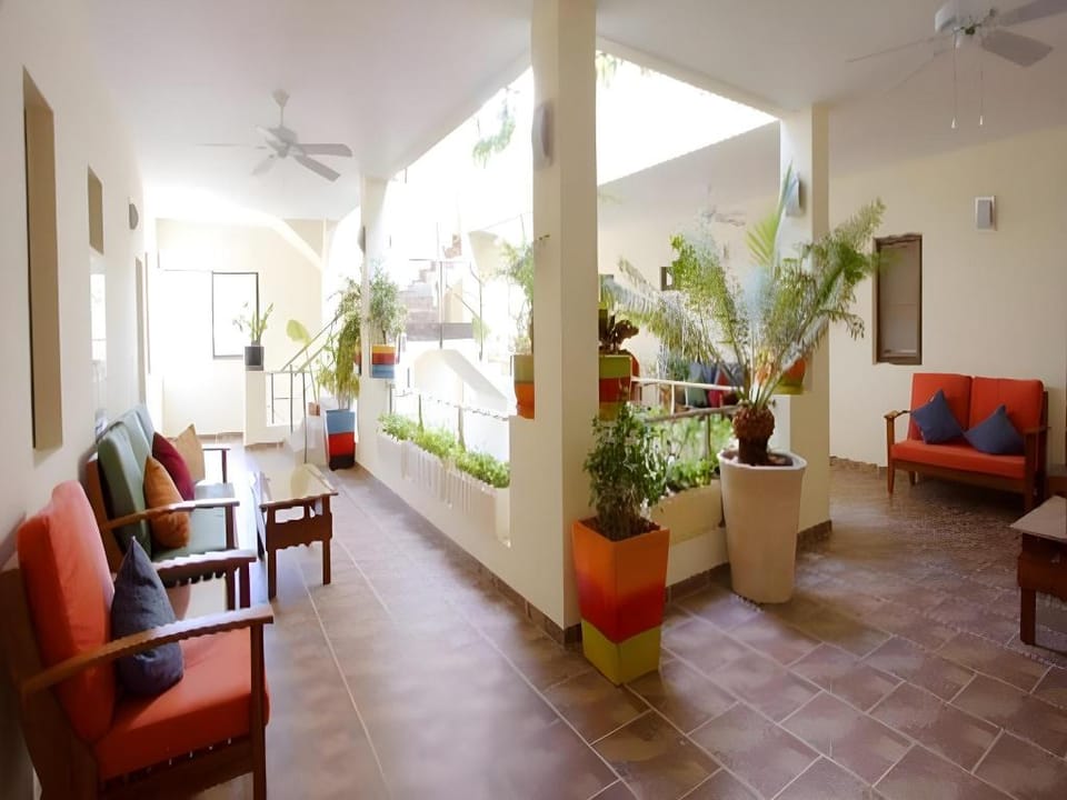 Sansuk Gay Sauna and Guesthouse Hotel in Pattaya City