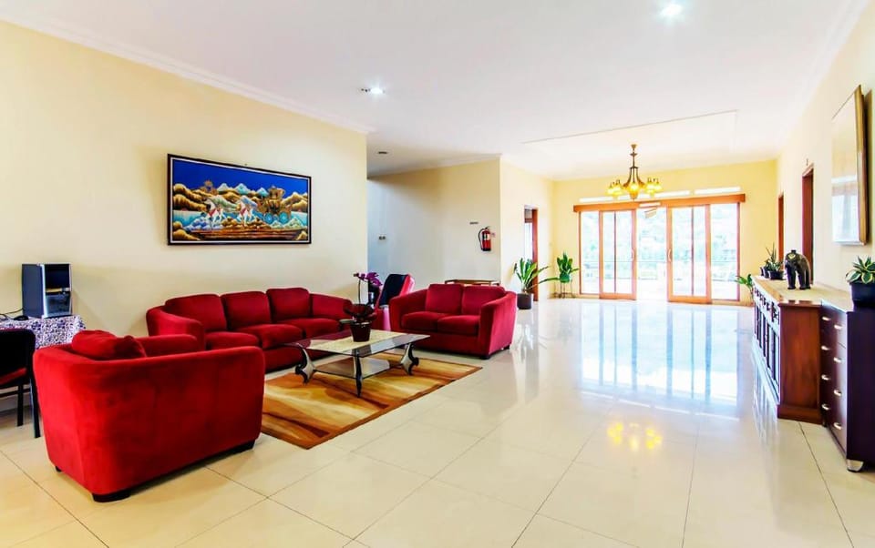 Puri Bernadi Guest House Hotel in Lembang