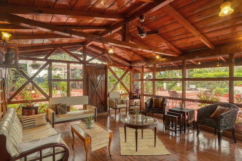 The Hermitage Kanatal Hotel in Uttarakhand