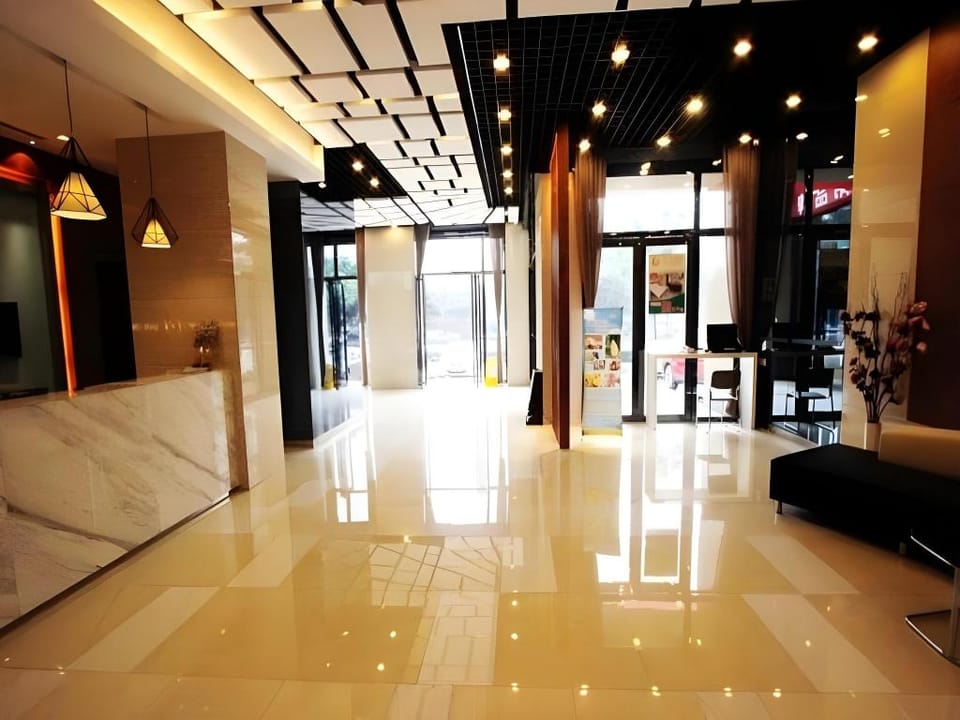 Jinjiang Inn Select Chengdu Shuangliu International Airport Hotel in Chengdu