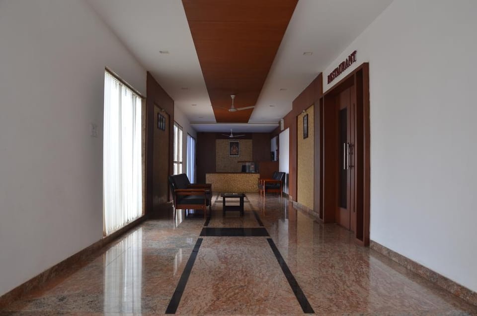 Hotel Kra Hotel in Tamil Nadu