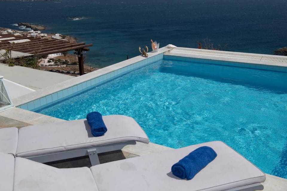 Siourdas Mykonos Villas Villa in Mykonos, Mikonos 846 00, Greece