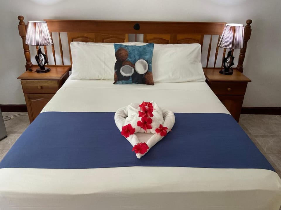 Le Chevalier Bay Guesthouse Bed and Breakfast in Africa