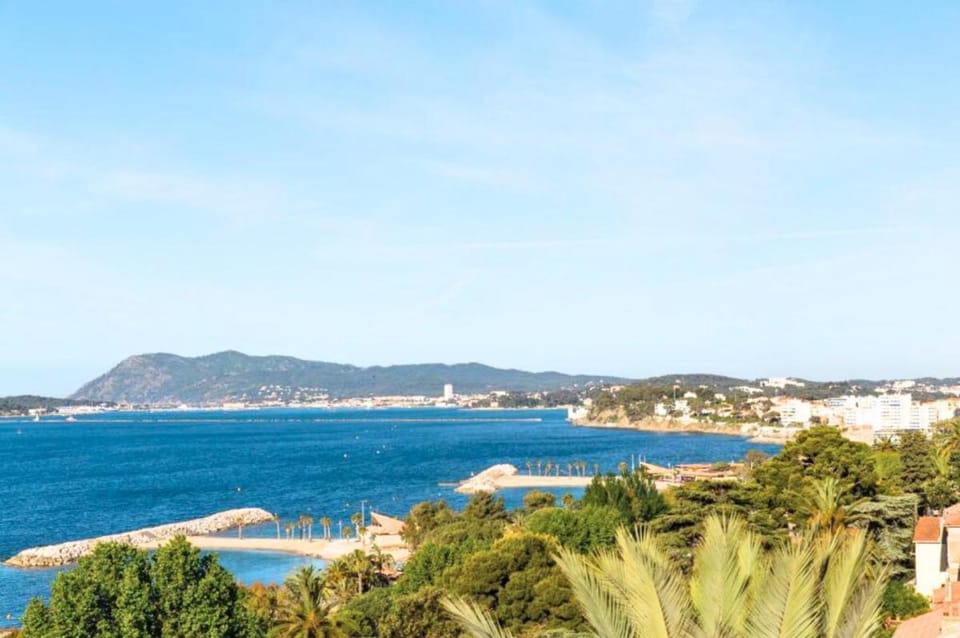 Hôtel Les Voiles Hotel in Toulon