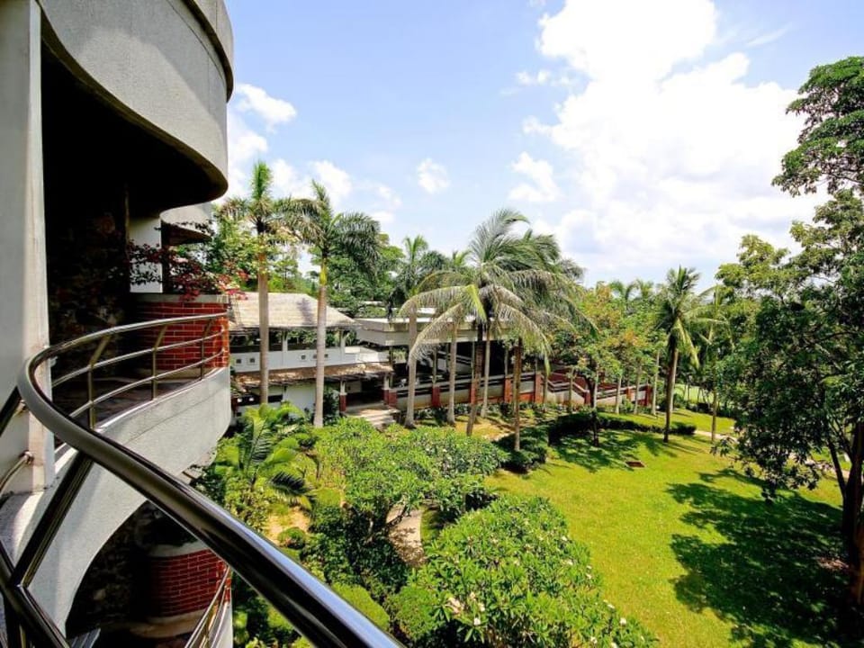 The Golf Lodge Hotel Laem Chabang Golf Hotel in Chon Buri Changwat
