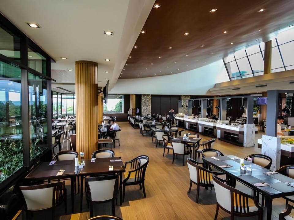 The Golf Lodge Hotel Laem Chabang Golf Hotel in Chon Buri Changwat