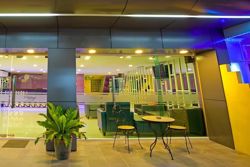 Holidays Home Hotel in Pattaya City