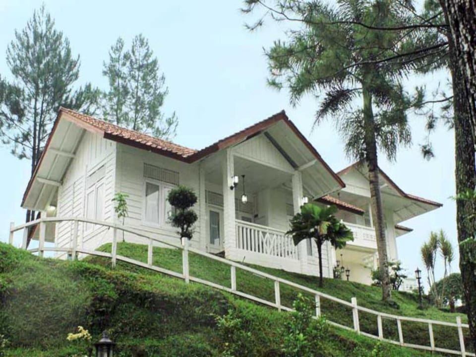 MARBELLA VILLA RESORT​ Villa in West Java