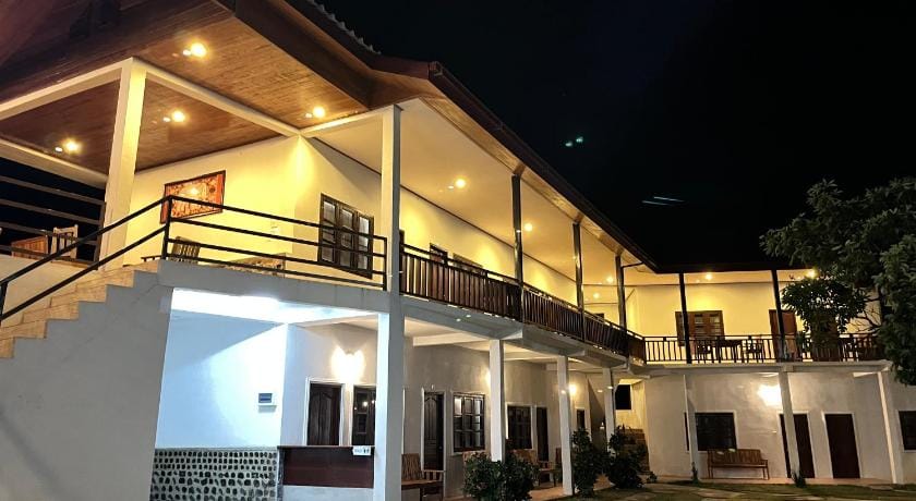 Sanhak Guesthouse Hotel in Laos