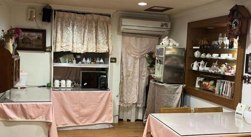 Love in Pearl Hostel Bed and Breakfast in Taiwan, Province of China
