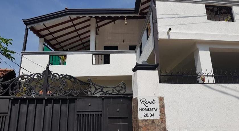 Randi Homestay Vacation rental in Negombo